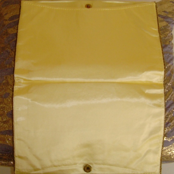 Gold-Tone Sequined Evening Bag - Picture 5 of 7